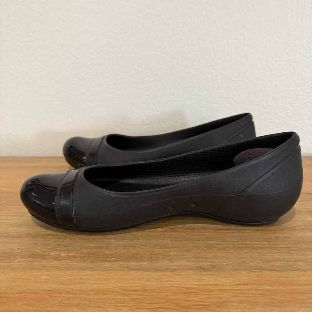 Crocs Gianna Alice Black Flexible Patent Cap Toe Rubber Ballet Flats Size 7 - Picture 8 of 11